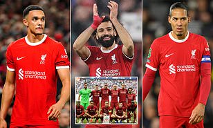 Roy Keane and Jamie Redknapp spot three Virgil van Dijk errors in Man Utd goal
