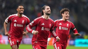 Man City vs Liverpool team news as Salah returns LIVE!