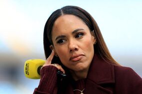 Jamie Carragher ignites Rio Ferdinand feud with furious jibe at Man Utd icon