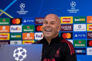 Arne Slot press conference LIVE: Liverpool injury latest, title race, Man City verdict