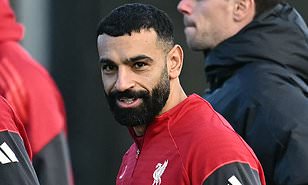 Rio Ferdinand reignites Jamie Carragher feud with pointed Mo Salah comment